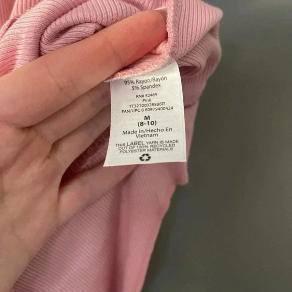 Time And Tru Stretch Round Neck Short Sleeve  Drop Shoulder Bodysuit Medium NWT - Picture 4 of 7